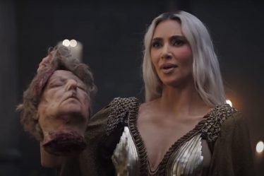 Les Kardashian parodient les Targaryen, Daenerys s'est infiltré dans House of the Dragon - 6