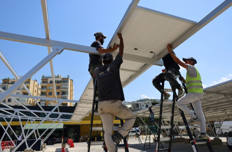 Les Libanais choisissent l'énergie solaire, une 'nécessité' en temps de crise – Sciences et Avenir › Geeky News - 1