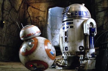Les débatteurs de droïdes visent à s'installer sur la plus grande merveille mécanique que 'Star Wars' ait jamais vue - 9