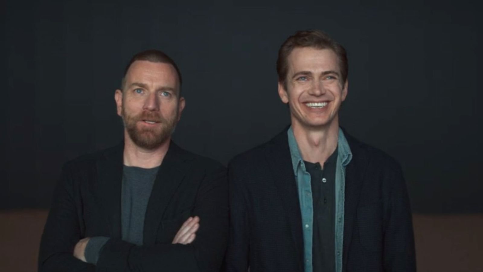 Les fans peuvent désormais regarder le moment où Ewan McGregor et Hayden Christensen se réunissent sur le plateau d'Obi-Wan Kenobi 2 Les fans peuvent désormais regarder le moment où Ewan McGregor et Hayden Christensen se réunissent sur le plateau d'Obi-Wan Kenobi - 1