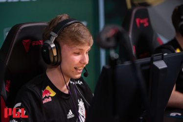 G2 proche des qualifications pour les éliminatoires de la saison 16 de l'EPL après avoir balayé FTW - 7