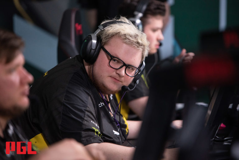 Boombl4 bottom frags dans sa première carte CS:GO sur LAN depuis qu'il a quitté NAVI - 1