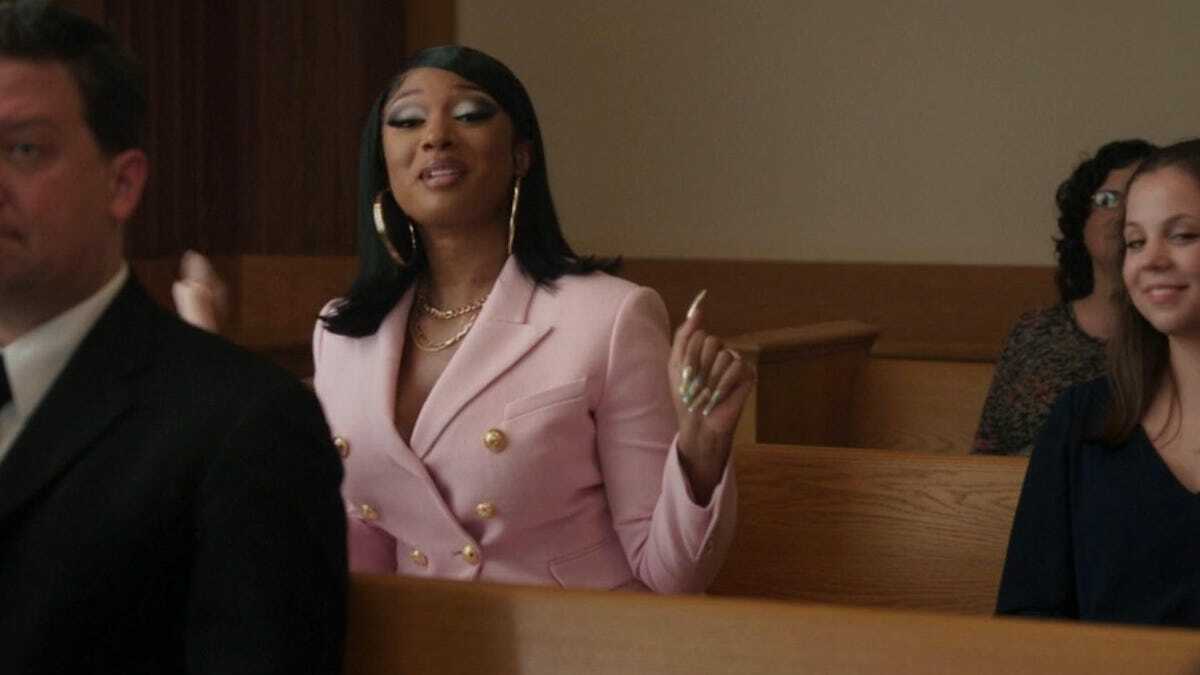 Megan Thee Stallion She Hulk Cameo a expliqué: elle est une fan de MCU 2 Megan Thee Stallion She Hulk Cameo a expliqué: elle est une fan de MCU - 1