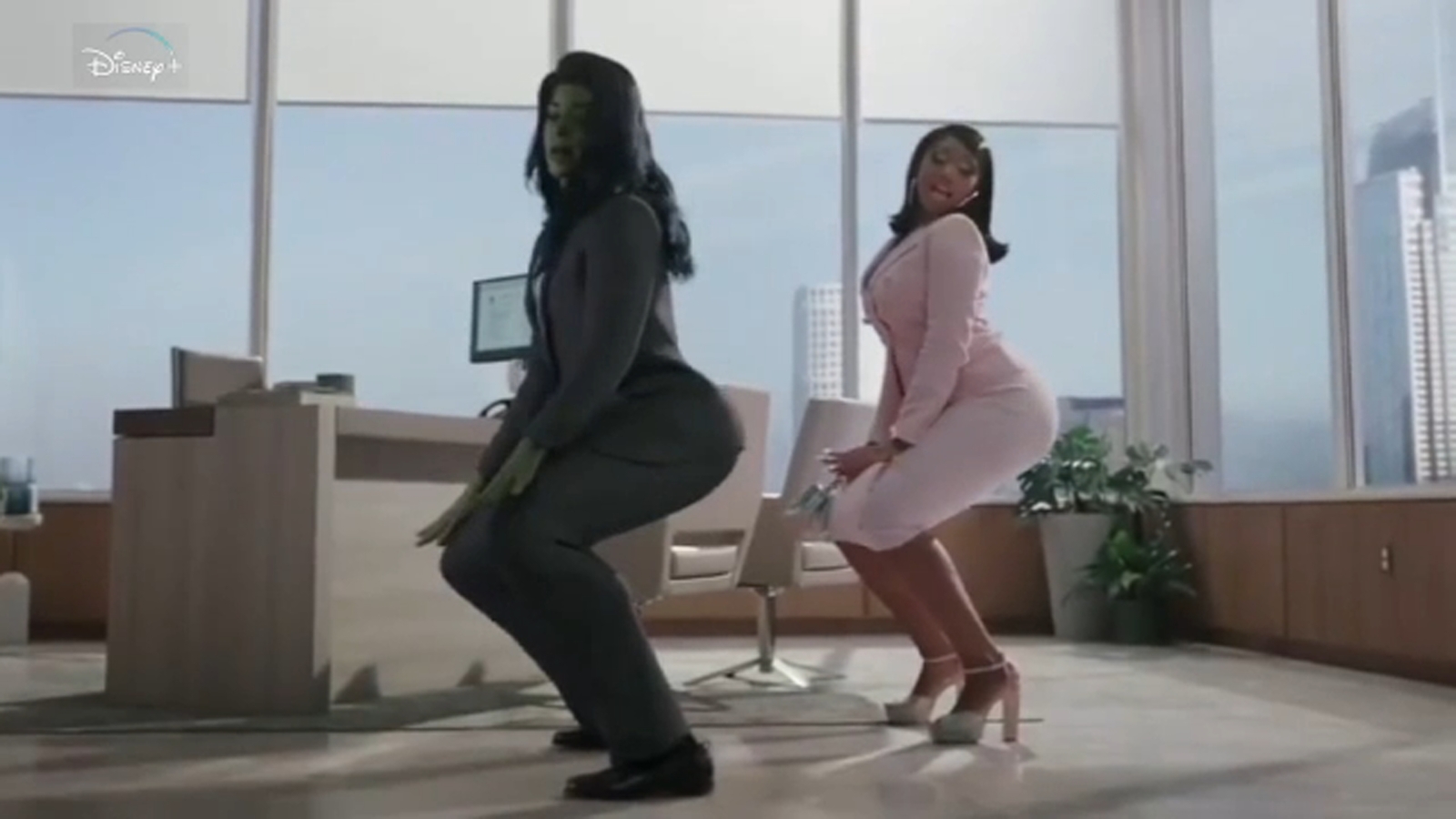 Megan Thee Stallion fait une apparition surprise dans She-Hulk, grâce à Jameela Jamil 2 Megan Thee Stallion fait une apparition surprise dans She-Hulk, grâce à Jameela Jamil - 1