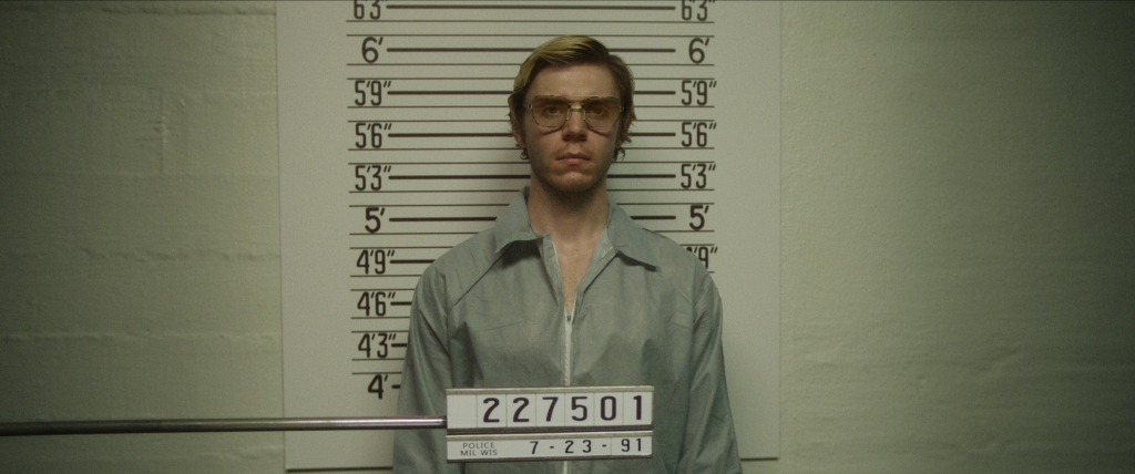 Monstre – L'histoire de Jeffrey Dahmer' Netflix Ratings Hit – Date limite 2 Monstre – L'histoire de Jeffrey Dahmer' Netflix Ratings Hit – Date limite - 1
