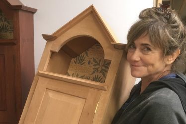 Nancy Hiller, qui a brisé un plafond de verre dans le travail du bois, décède à 63 ans - 5
