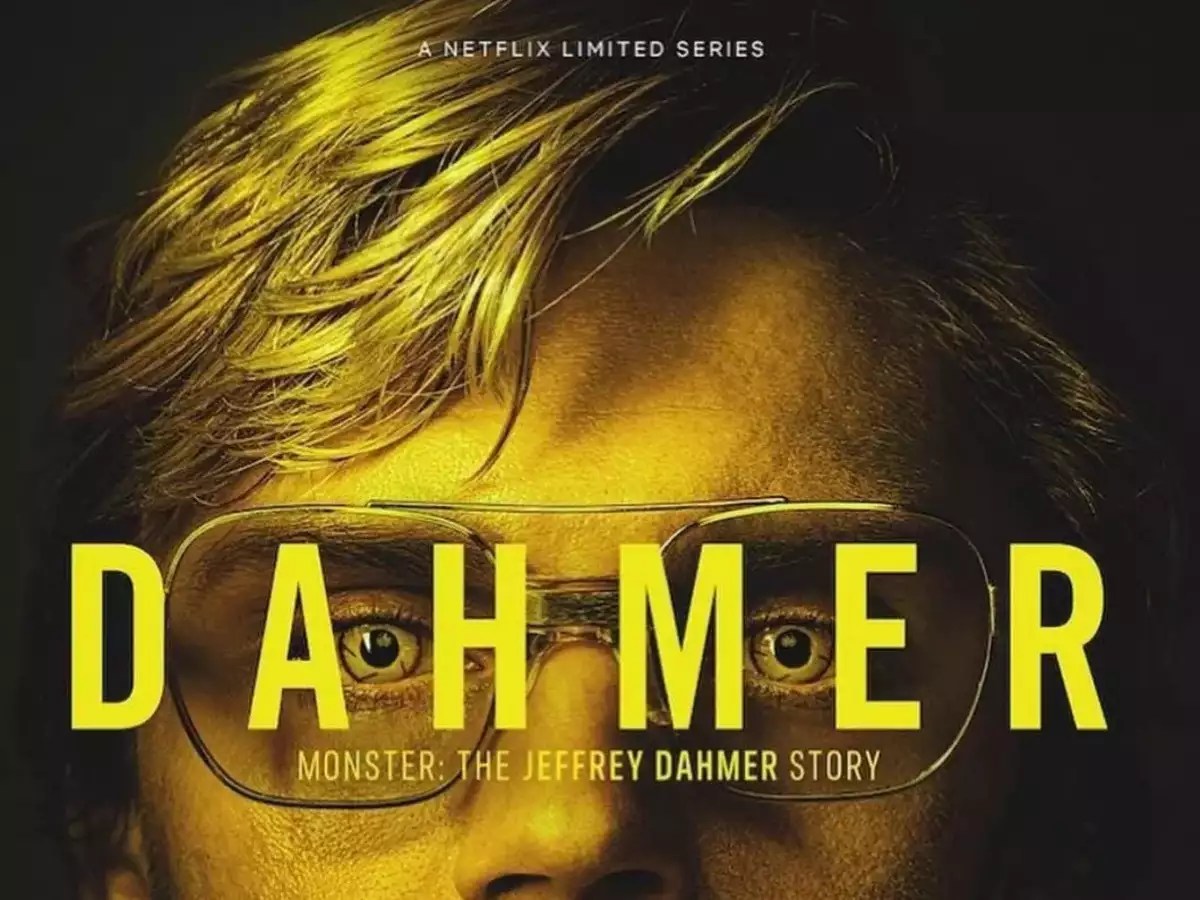 Pourquoi la série Dahmer a fait face à un contrecoup en ligne, Netflix supprime sa balise LGBTQ - The UBJ 2 Pourquoi la série Dahmer a fait face à un contrecoup en ligne, Netflix supprime sa balise LGBTQ - The UBJ - 1