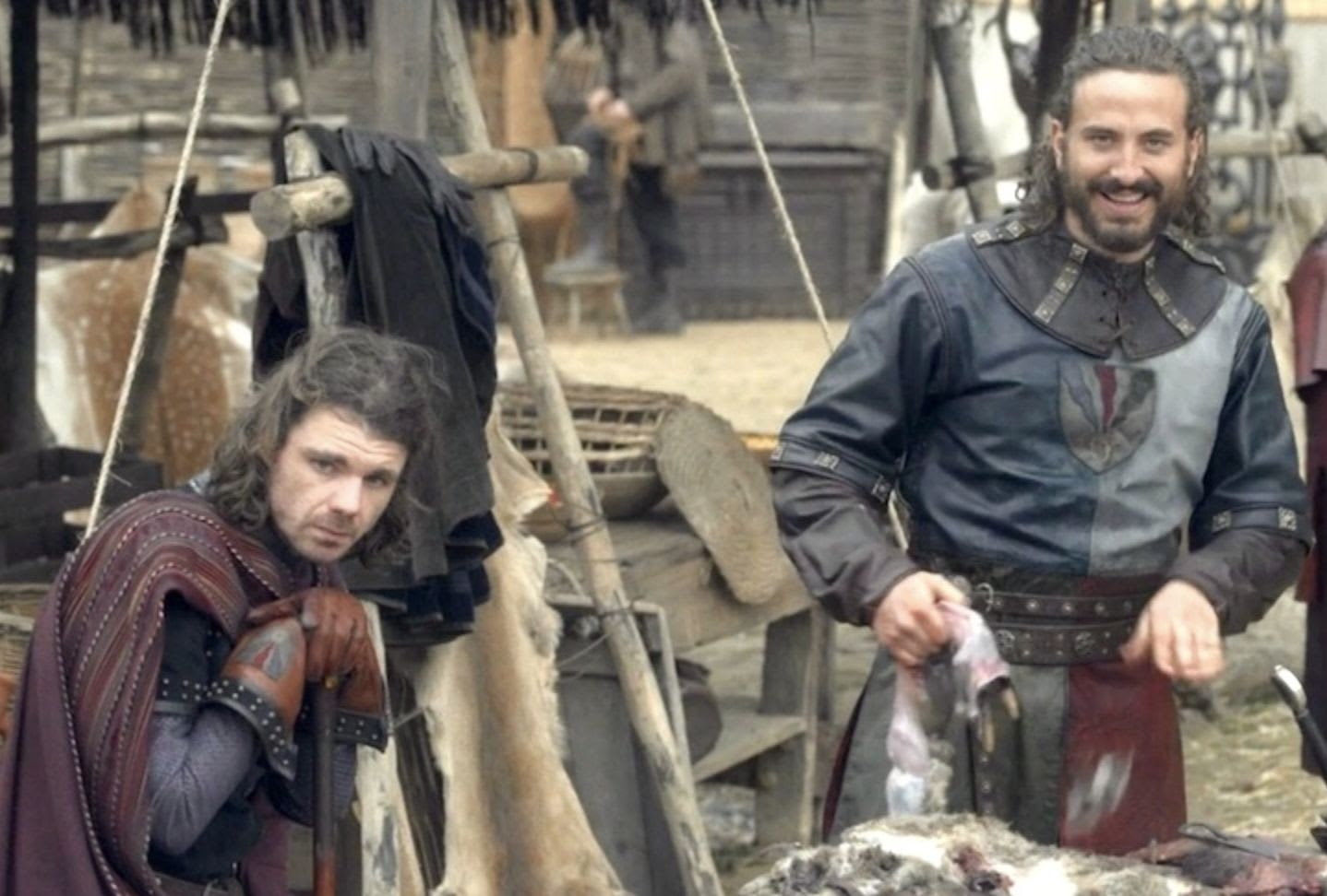 Préfigurant dans House of the Dragon: Breakbones et Lady Misery - 3