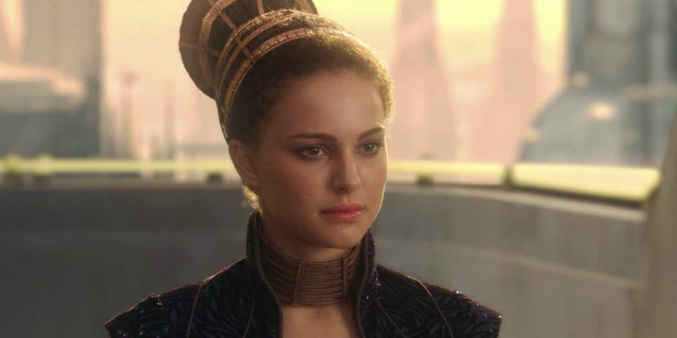 Quelle est la différence d'âge entre les stars de Star War Padme et Anakin ? 8 Quelle est la différence d'âge entre les stars de Star War Padme et Anakin ? - 7