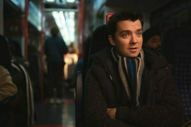 Sex EducationAsa Butterfield dirigera Your Christmas Or Mine ? 2 Sex EducationAsa Butterfield dirigera Your Christmas Or Mine ? - 1