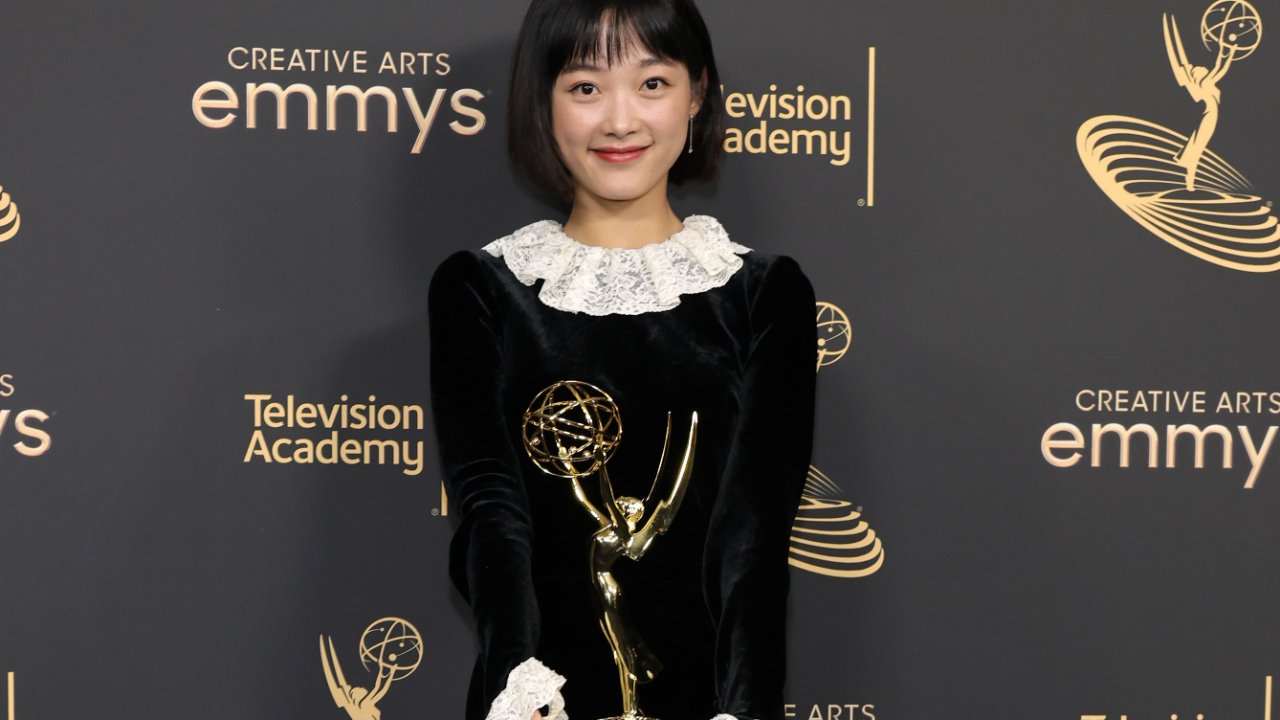 'Squid Game' remporte le premier Emmy Award pour organiser une bataille dramatique 2 'Squid Game' remporte le premier Emmy Award pour organiser une bataille dramatique - 1