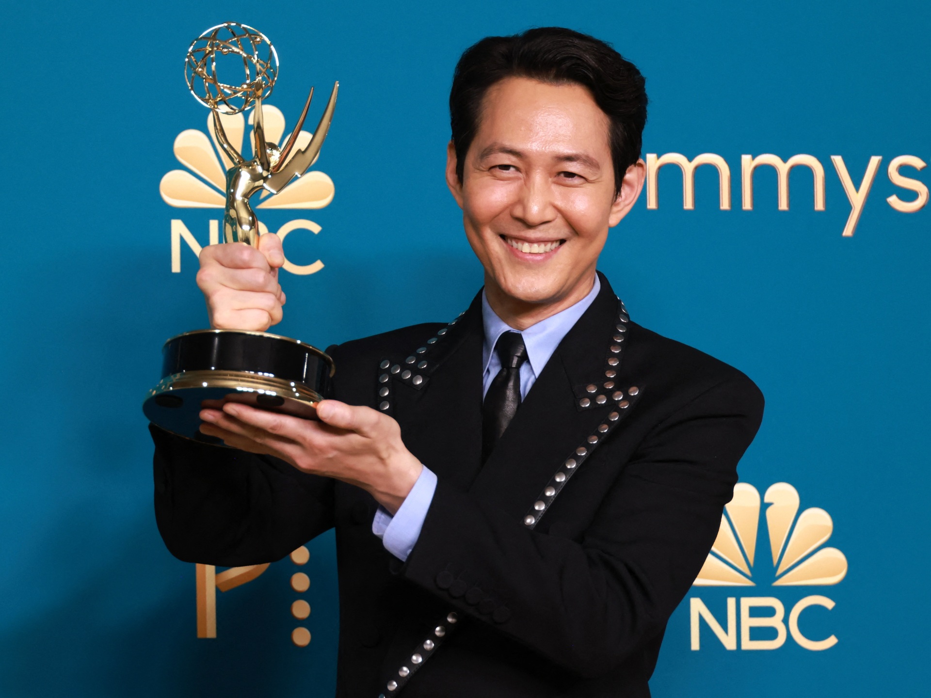 Squid Game star Lee Jung-jae premier asiatique à remporter l'Emmy du meilleur acteur | Nouvelles du divertissement 2 Squid Game star Lee Jung-jae premier asiatique à remporter l'Emmy du meilleur acteur | Nouvelles du divertissement - 1