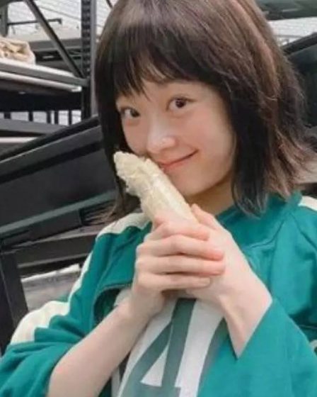 Squid GameLee Yoo-Mi entre dans l'histoire et devient la première actrice coréenne à remporter les Creative Arts Emmys - 75