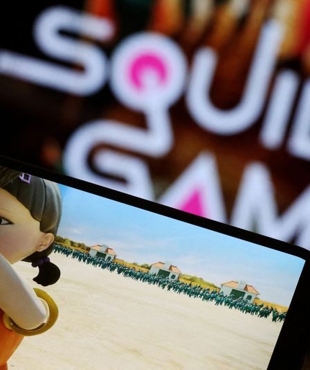 'Squid Game'directeur dans le dilemme de faire revivre des personnages morts pour la deuxième saison | WTVB | 1590 AM · 95,5 FM - 1