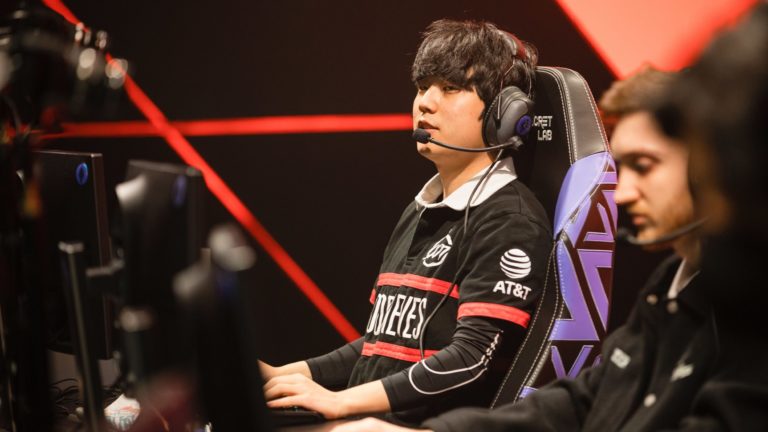 100 Thieves est plus qu'une simple organisation d'esports pour Ssumday - c'est une "famille" 2 100 Thieves est plus qu'une simple organisation d'esports pour Ssumday - c'est une "famille" - 1