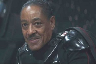THE MANDALORIAN Star Giancarlo Esposito taquine Moff Gideon et le rôle de l'Empire dans la saison 3 de l'année prochaine - 10