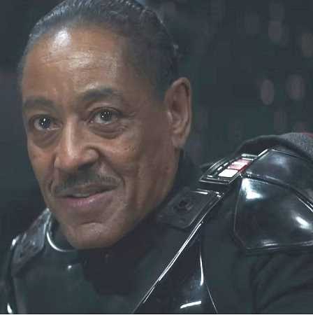 THE MANDALORIAN Star Giancarlo Esposito taquine Moff Gideon et le rôle de l'Empire dans la saison 3 de l'année prochaine - 70