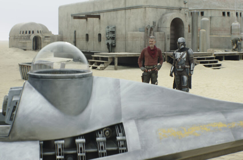 The Mandalorian revient à la vie avec la bande-annonce de la saison 3 3 (LR) : Le maréchal Cobb Vanth (Timothy Olyphant) et le Mandalorien (Pedro Pascal) dans LE LIVRE DE BOBA FETT de Lucasfilm, exclusivement sur Disney+. © 2022 Lucasfilm Ltd. & ™. Tous les droits sont réservés.