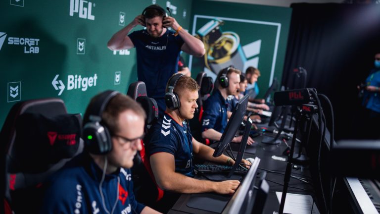 Le joueur d'Astralis devrait manquer la qualification CS:GO Major après avoir subi une blessure 2 Le joueur d'Astralis devrait manquer la qualification CS:GO Major après avoir subi une blessure - 1