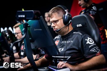 FaZe survit au test de Complexity pour garder le rêve du Grand Chelem en vie lors de la saison 16 de l'ESL Pro League - 7