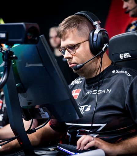 FaZe survit au test de Complexity pour garder le rêve du Grand Chelem en vie lors de la saison 16 de l'ESL Pro League 26 FaZe survit au test de Complexity pour garder le rêve du Grand Chelem en vie lors de la saison 16 de l'ESL Pro League - 25