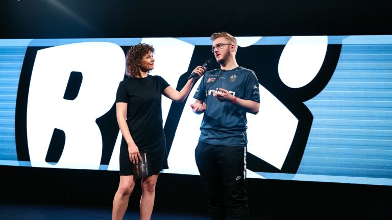 Smooya confirme que Benched Heroes est hors d'Europe RMR: "Écrasé est le seul mot" 2 Smooya confirme que Benched Heroes est hors d'Europe RMR: "Écrasé est le seul mot" - 1