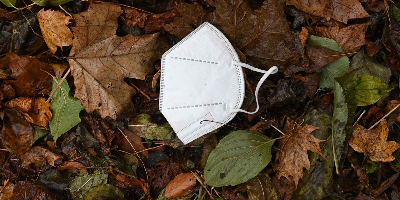 Une forte campagne de rappel COVID à l'automne pourrait sauver 90 000 vies aux États-Unis et éviter plus de 936 000 hospitalisations, selon une étude 2 Une forte campagne de rappel COVID à l'automne pourrait sauver 90 000 vies aux États-Unis et éviter plus de 936 000 hospitalisations, selon une étude - 1