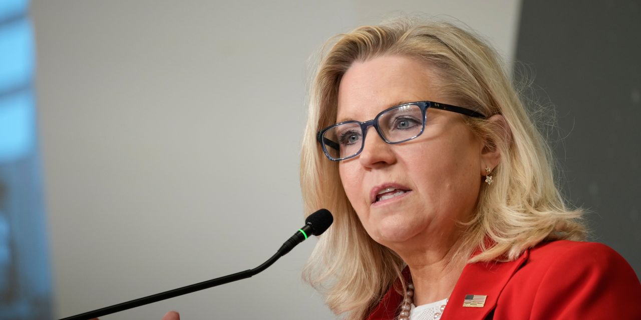 Liz Cheney dit que les candidats républicains de l'Arizona menacent la démocratie 2 Liz Cheney dit que les candidats républicains de l'Arizona menacent la démocratie - 1