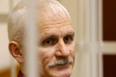 Le prix Nobel de la paix décerné à des militants de Biélorussie, de Russie et d'Ukraine - 9