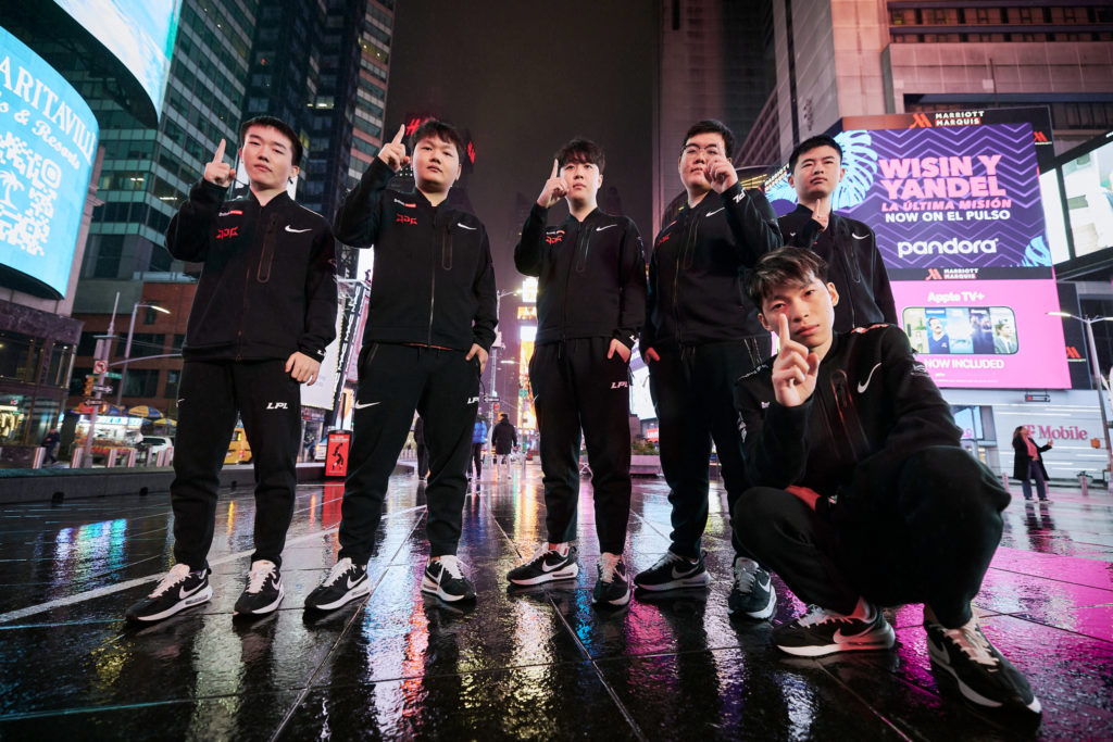 Bon tant que ça a duré: les fans nord-américains partent humbles, la plupart des fans de LCK célèbrent après le premier jour de la phase de groupes du Mondial 2022 6 Bon tant que ça a duré: les fans nord-américains partent humbles, la plupart des fans de LCK célèbrent après le premier jour de la phase de groupes du Mondial 2022 - 5