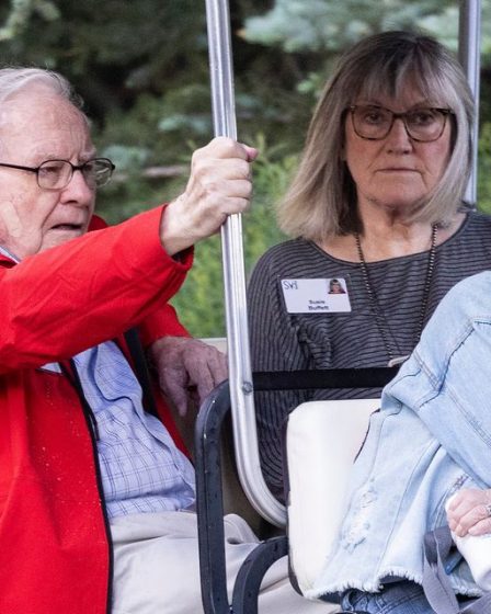 Vous voulez continuer à battre le S&P 500 et à moindre risque ?  Pariez sur Buffett, et peut-être sur ce clone plus jeune, dit le gestionnaire de fonds.
