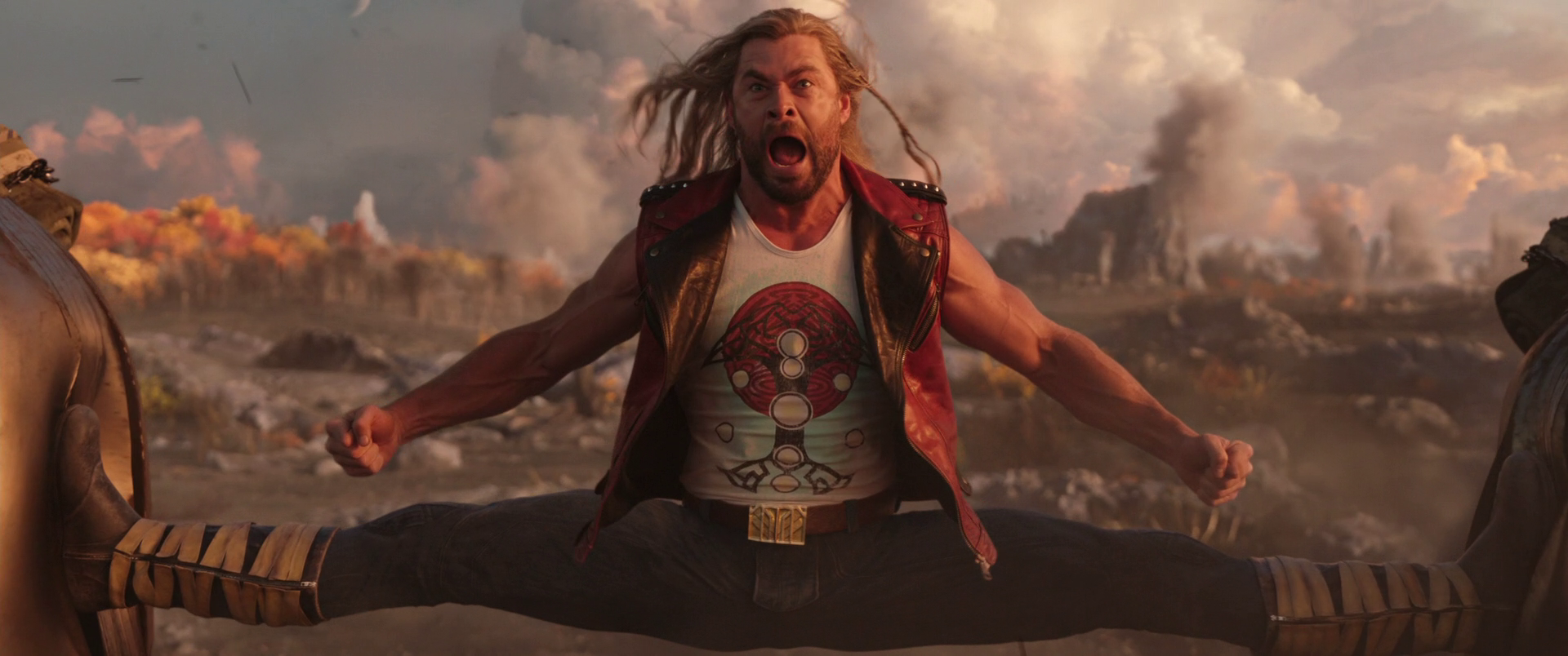 James Cameron fustige le refus de Marvel et DC de laisser leurs personnages cinématographiques grandir : "Peu importe leur âge, ils agissent tous comme s'ils étaient à l'université" - 13