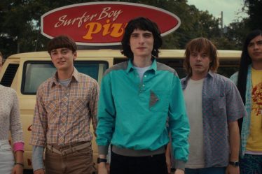 Walmart apporte Netflix 'Stranger Things,' 'Squid Game' et 'Witcher' Merch aux magasins - 5