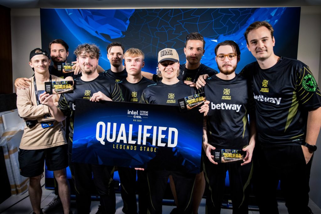 De Cloud9 à FaZe, voici toutes les équipes IEM Rio Major CS:GO classées 36 De Cloud9 à FaZe, voici toutes les équipes IEM Rio Major CS:GO classées - 35