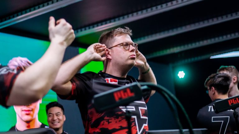 Karrigan désigne 5 équipes qui sont "une menace" pour FaZe aux IEM Rio Major 2 Karrigan désigne 5 équipes qui sont "une menace" pour FaZe aux IEM Rio Major - 1