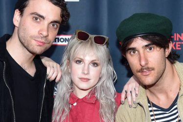 Paramore condamne un homme pour avoir prétendument agressé plusieurs filles lors de leur émission - 7