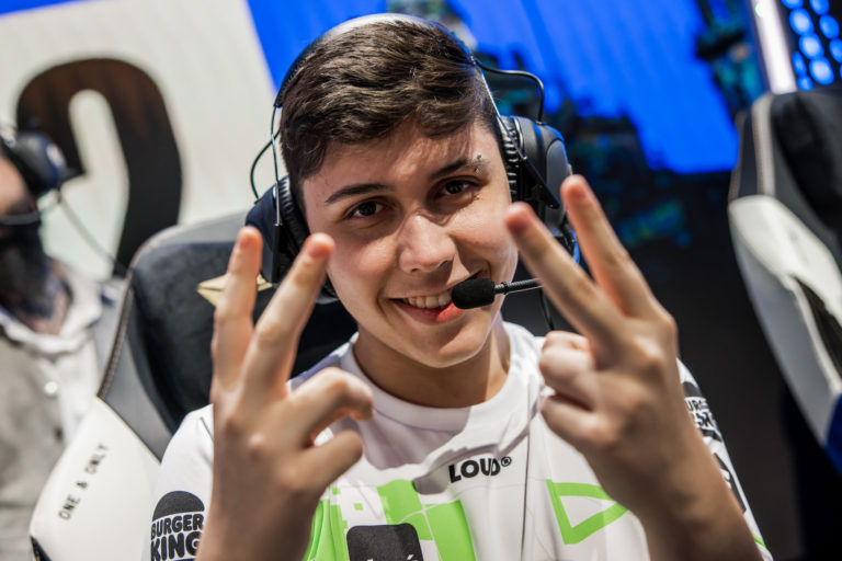 Vamos: Brance brûle deux mots dans l'esprit de Fnatic alors que LOUD remporte une autre victoire aux Mondiaux 2022 2 Vamos: Brance brûle deux mots dans l'esprit de Fnatic alors que LOUD remporte une autre victoire aux Mondiaux 2022 - 1