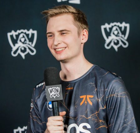 Humanoid parle des problèmes de scrim de Fnatic lors des Mondiaux 2022 et ouvre sa propre voie vers l'amélioration cette année 31 Humanoid parle des problèmes de scrim de Fnatic lors des Mondiaux 2022 et ouvre sa propre voie vers l'amélioration cette année - 30