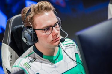 EG Inspired donne une dernière piqûre aux MAD Lions avec BM sur scène après avoir balayé ses rivaux européens aux LoL Worlds 2022 - 9