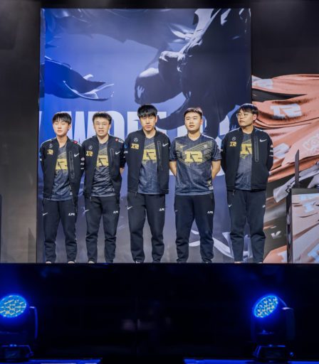 Akali de Xiaohu réduit les espoirs vacillants des LCS aux Mondiaux 2022 avec une victoire déchirante sur 100 Thieves 49 Akali de Xiaohu réduit les espoirs vacillants des LCS aux Mondiaux 2022 avec une victoire déchirante sur 100 Thieves - 48