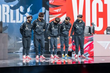 Seules 2 stars de la Ligue ont encore des KDA à deux chiffres aux Mondiaux et elles jouent pour la même équipe - 9