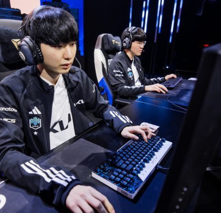 Deokdam se blâme pour la sortie anticipée de DWG KIA de LoL Worlds 2022 15 Deokdam se blâme pour la sortie anticipée de DWG KIA de LoL Worlds 2022 - 14