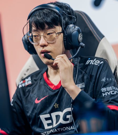 EDG Scout sur son héritage : "Je veux qu'on se souvienne de moi comme d'un héros, comme Faker" 2 EDG Scout sur son héritage : "Je veux qu'on se souvienne de moi comme d'un héros, comme Faker" - 1
