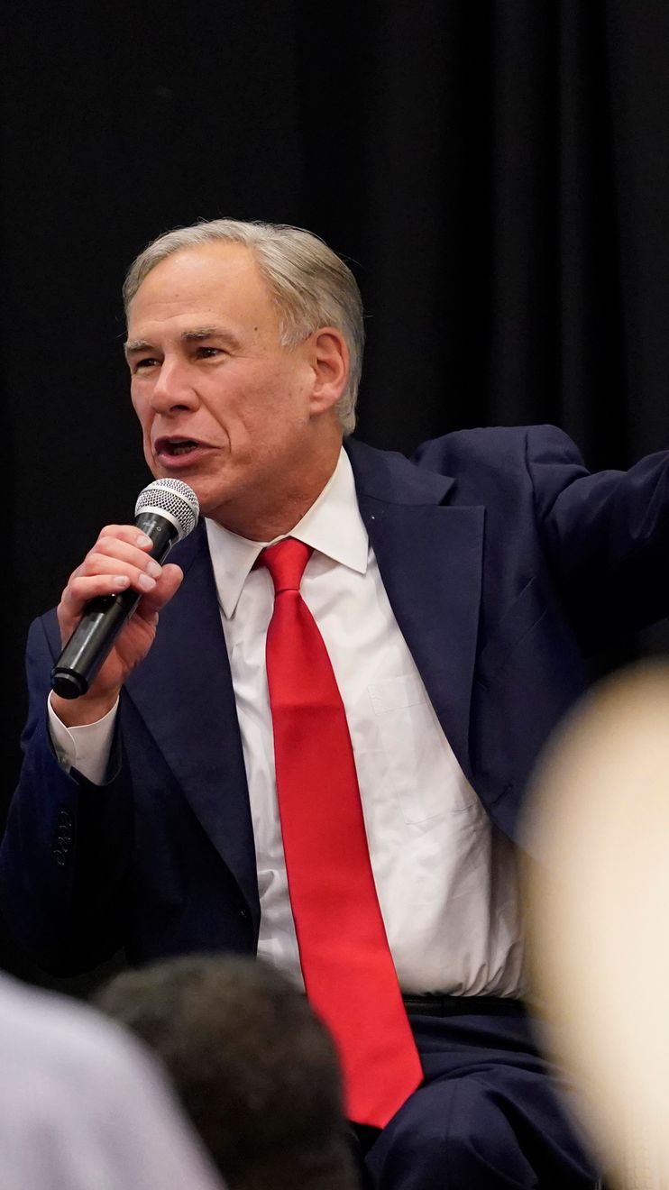 Beto O'Rourke et Greg Abbott s'affrontent sur la sécurité des frontières et de l'école lors du premier et du dernier débat de la course au gouverneur du Texas - 1