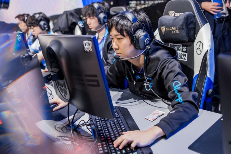 Écart de bot comblé: Yutapon et DFM mettent fin à la course des Mondiaux 2022 de LOUD 2 Écart de bot comblé: Yutapon et DFM mettent fin à la course des Mondiaux 2022 de LOUD - 1