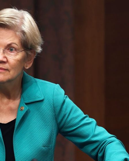 Elizabeth Warren parmi les sénateurs qui cherchent à sévir contre les «frais indésirables» des fournisseurs de transfert de fonds