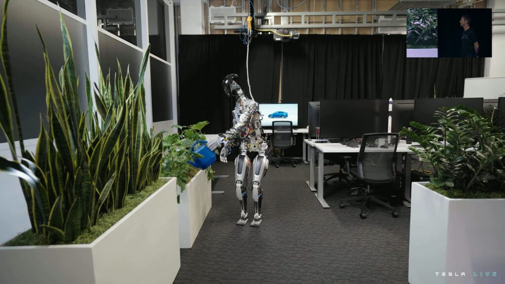 Elon Musk a enfin montré un vrai robot, pas un comédien déguisé en cyborg › 2 Elon Musk a enfin montré un vrai robot, pas un comédien déguisé en cyborg › - 1