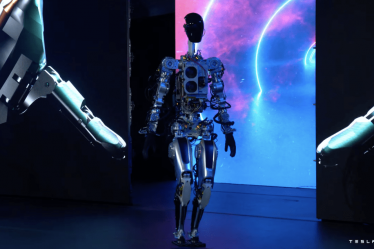 Elon Musk a présenté son robot humanoïde Optimus › - 3