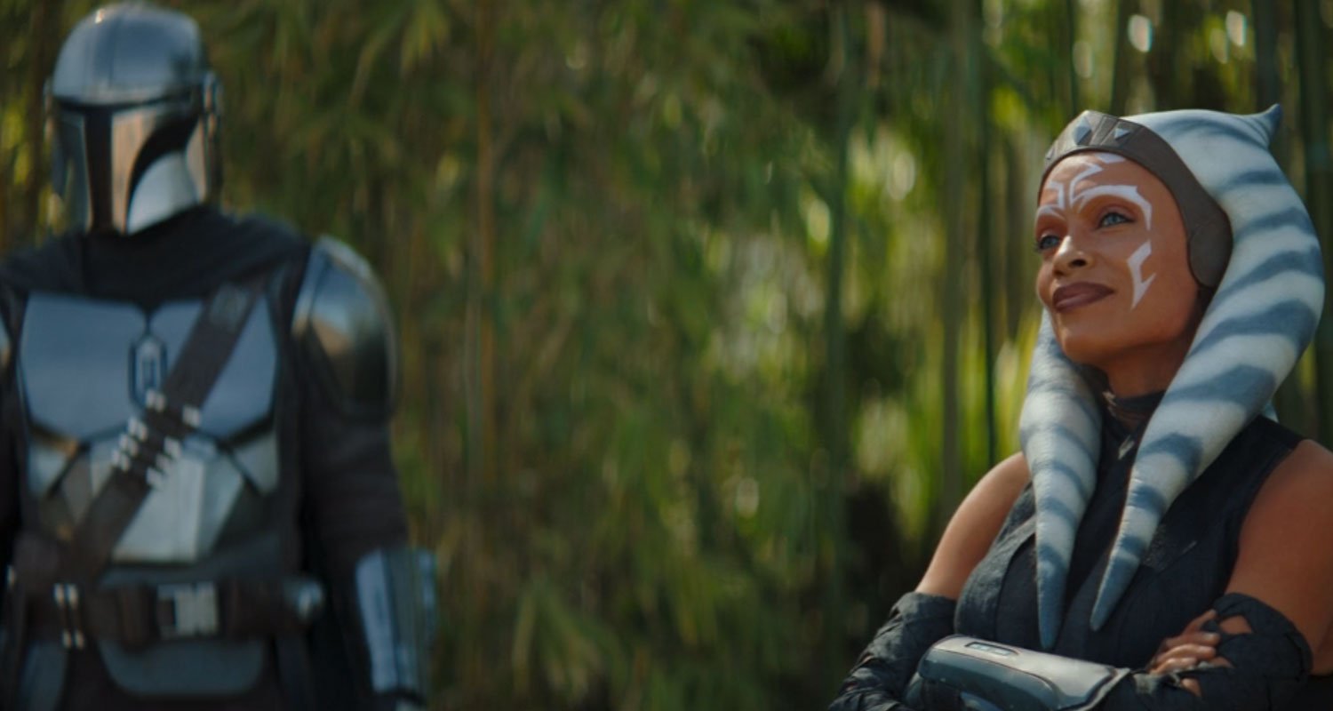 Jon Favreau laisse entendre que des personnages de "Skeleton Crew" pourraient apparaître dans la saison 4 de "The Mandalorian" 3 Le Mandalorien et Ahsoka Tano