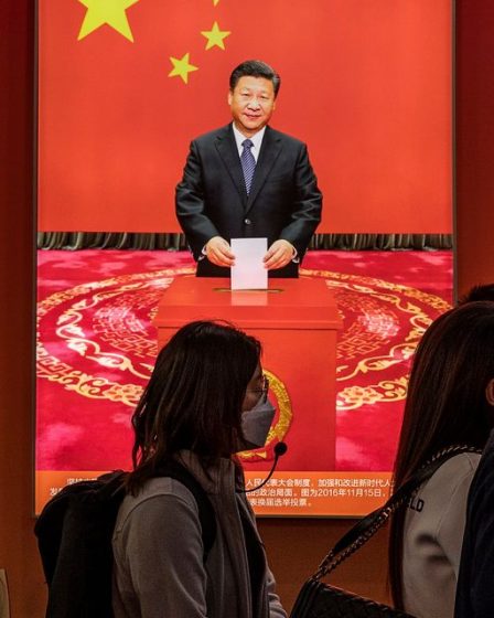 Le président chinois Xi appelle à la croissance militaire à l'ouverture du congrès du parti